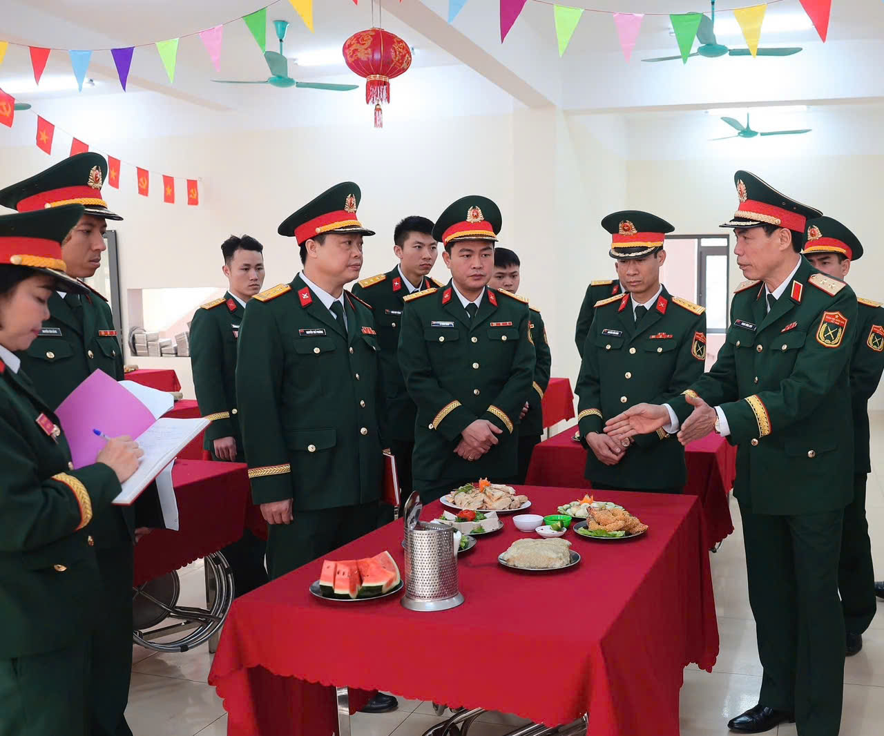 NHỮNG SĨ QUAN HẬU CẦN TƯƠNG LAI TRỔ TÀI TẠI CÁC HỘI THI DỊP TẾT ĐẾN XUÂN VỀ