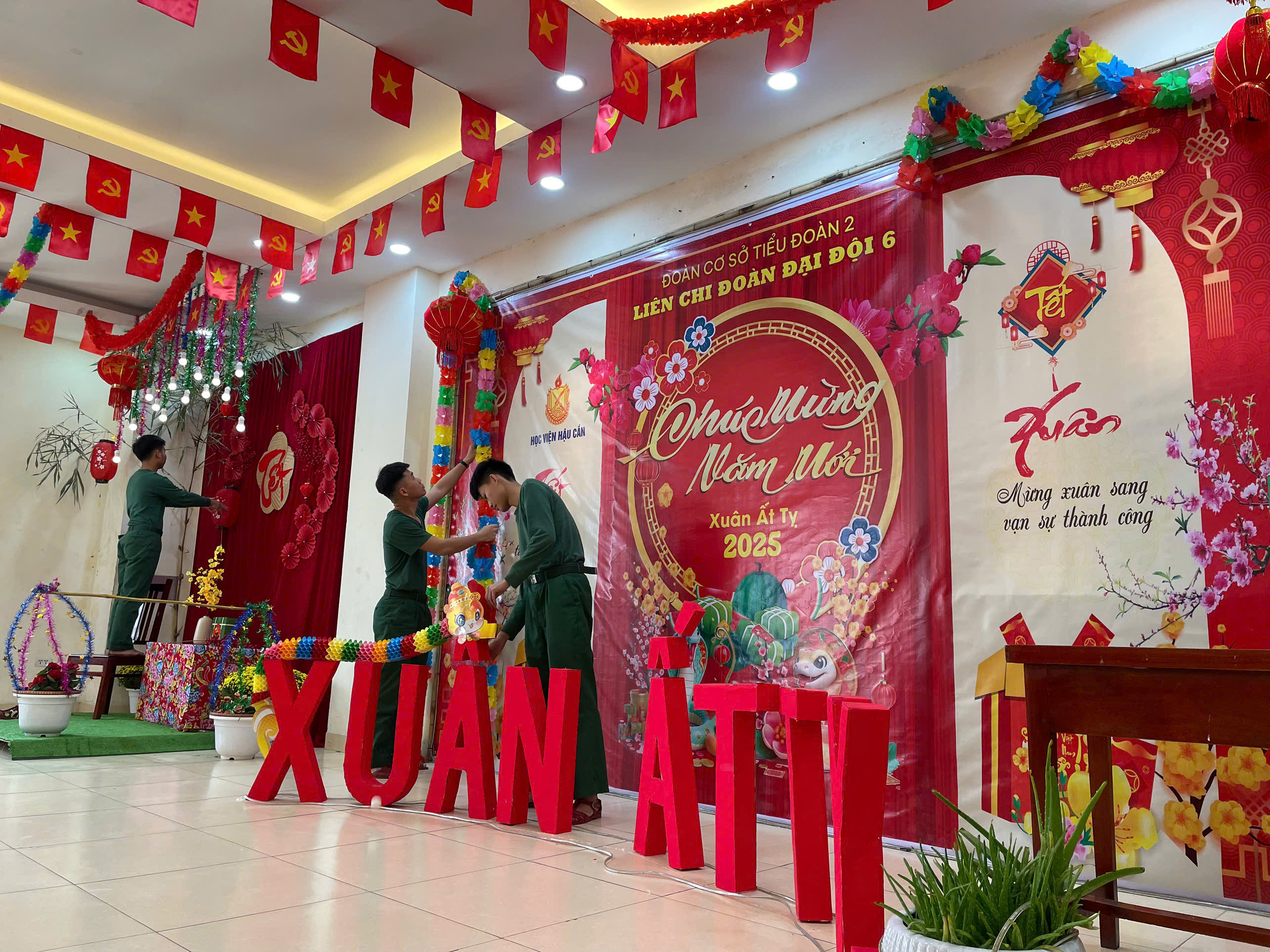 TUỔI TRẺ HỌC VIỆN HẬU CẦN - RỘN RÀNG SẮC XUÂN