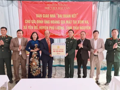 HỌC VIỆN HẬU CẦN – THÊM ẤM ÁP NGHĨA TÌNH QUÂN DÂN TRƯỚC THỀM XUÂN MỚI