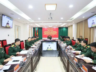 BỘ QUỐC PHÒNG TẶNG BẰNG KHEN CHO HỌC VIỆN HẬU CẦN TRONG THỰC HIỆN GIAI ĐOẠN 1 ĐỀ ÁN 1371