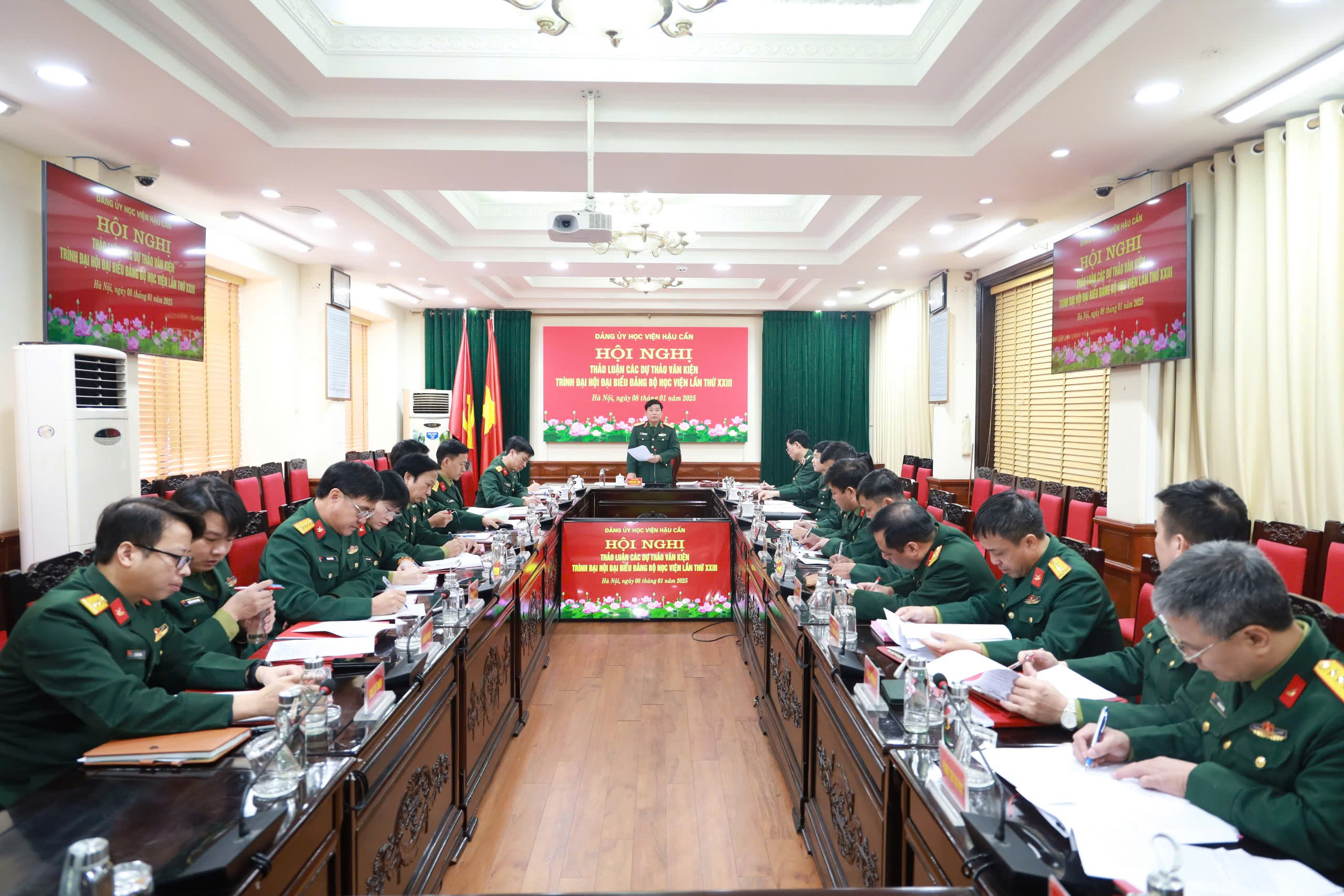 LÀM TỐT CÔNG TÁC CHUẨN BỊ VĂN KIỆN CHO ĐẠI HỘI ĐẠI BIỂU ĐẢNG BỘ HỌC VIỆN HẬU CẦN LẦN THỨ XXIII