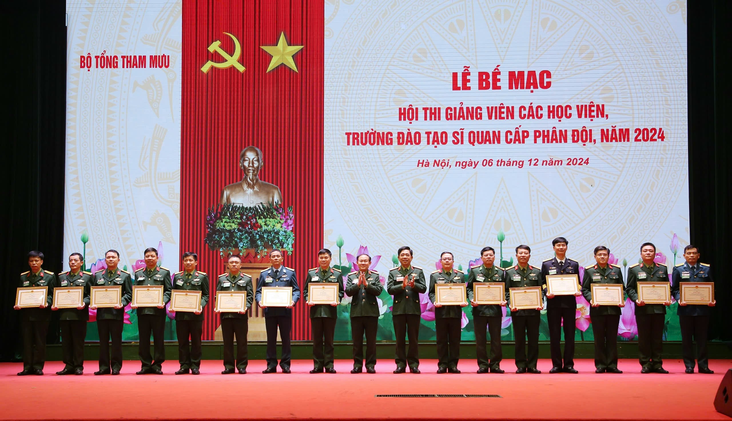 KẾT QUẢ HỘI THI GIẢNG VIÊN CÁC HỌC VIỆN, TRƯỜNG ĐÀO TẠO SĨ QUAN CẤP PHÂN ĐỘI NĂM 2024 KHẲNG ĐỊNH VỊ THẾ, CHẤT LƯỢNG CỦA ĐỘI NGŨ GIẢNG VIÊN HỌC VIỆN HẬU CẦN