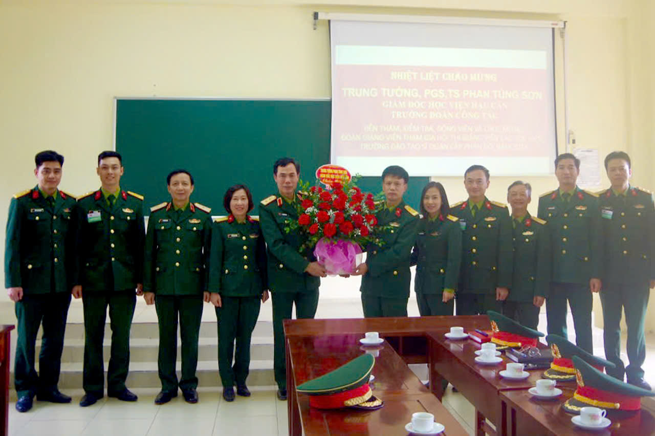 THỦ TRƯỞNG HỌC VIỆN THĂM, ĐỘNG VIÊN ĐOÀN GIẢNG VIÊN THAM GIA HỘI THI