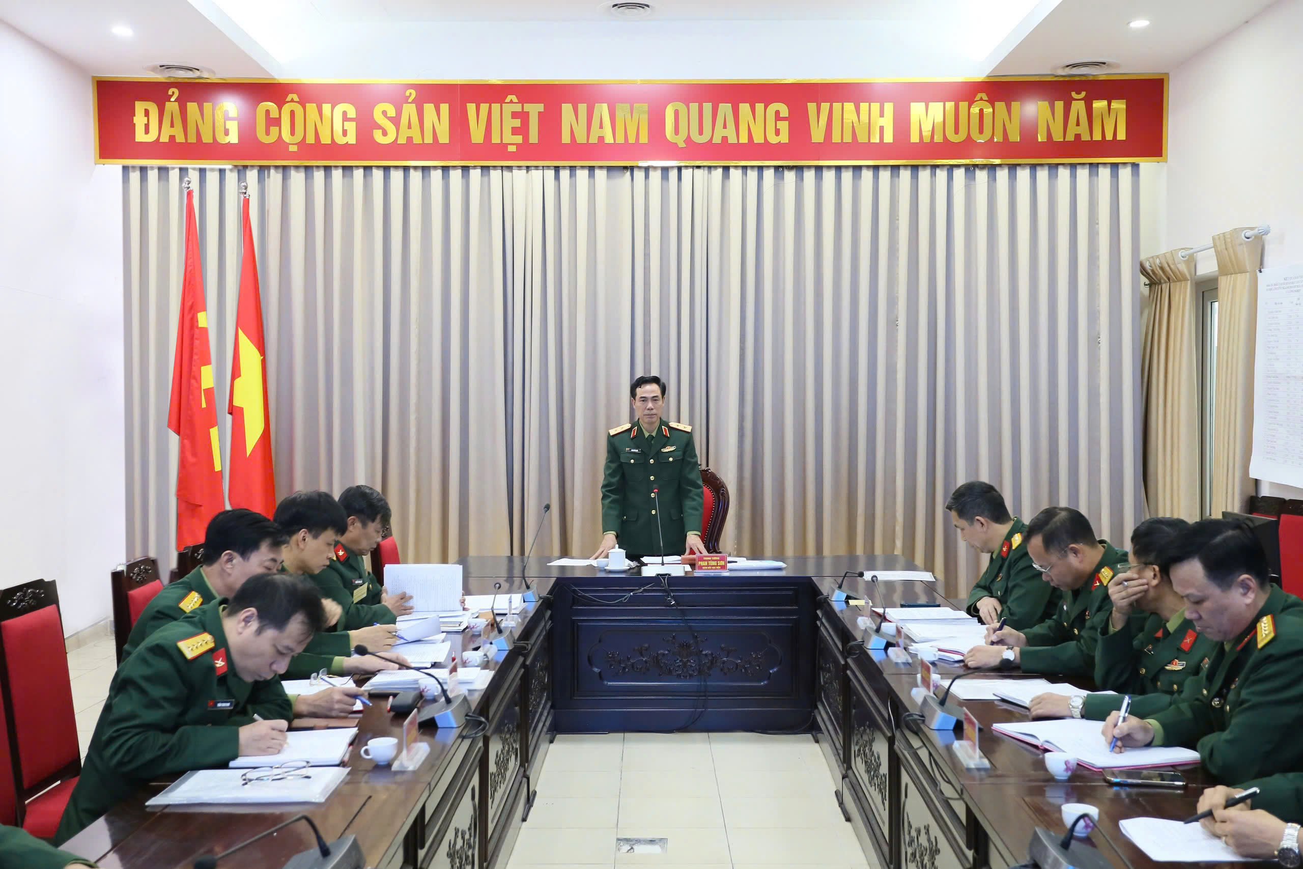 GIAO NHIỆM VỤ CHO GIẢNG VIÊN THAM GIA HỘI THI GIẢNG VIÊN CÁC HỌC VIỆN, TRƯỜNG ĐÀO TẠO SĨ QUAN CẤP PHÂN ĐỘI NĂM 2024