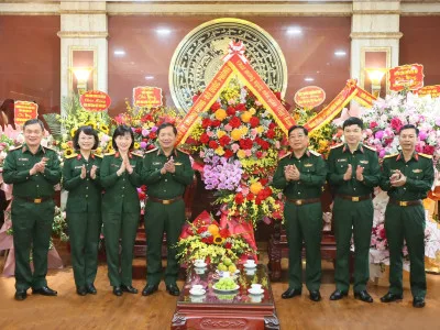 QUÂN ỦY TRUNG ƯƠNG, BỘ QUỐC PHÒNG CHÚC MỪNG HỌC VIỆN HẬU CẦN NHÂN NGÀY NHÀ GIÁO VIỆT NAM 20-11