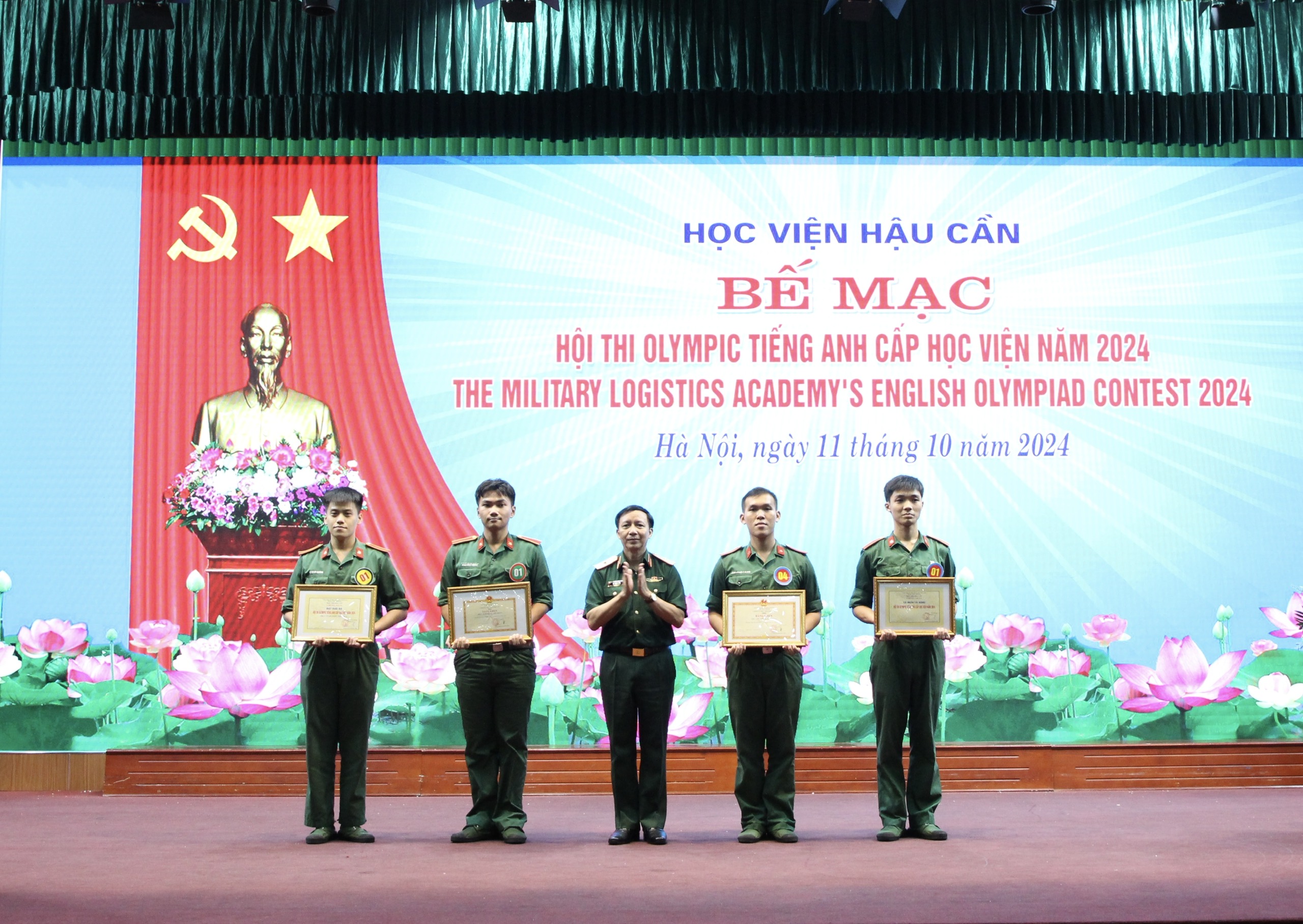 LAN TOẢ VIỆC DẠY VÀ HỌC NGOẠI NGỮ THÔNG QUA HỘI THI