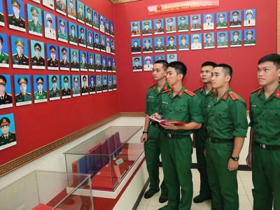 VƯỢT GIAN KHÓ, CHẠM TỚI ƯỚC MƠ