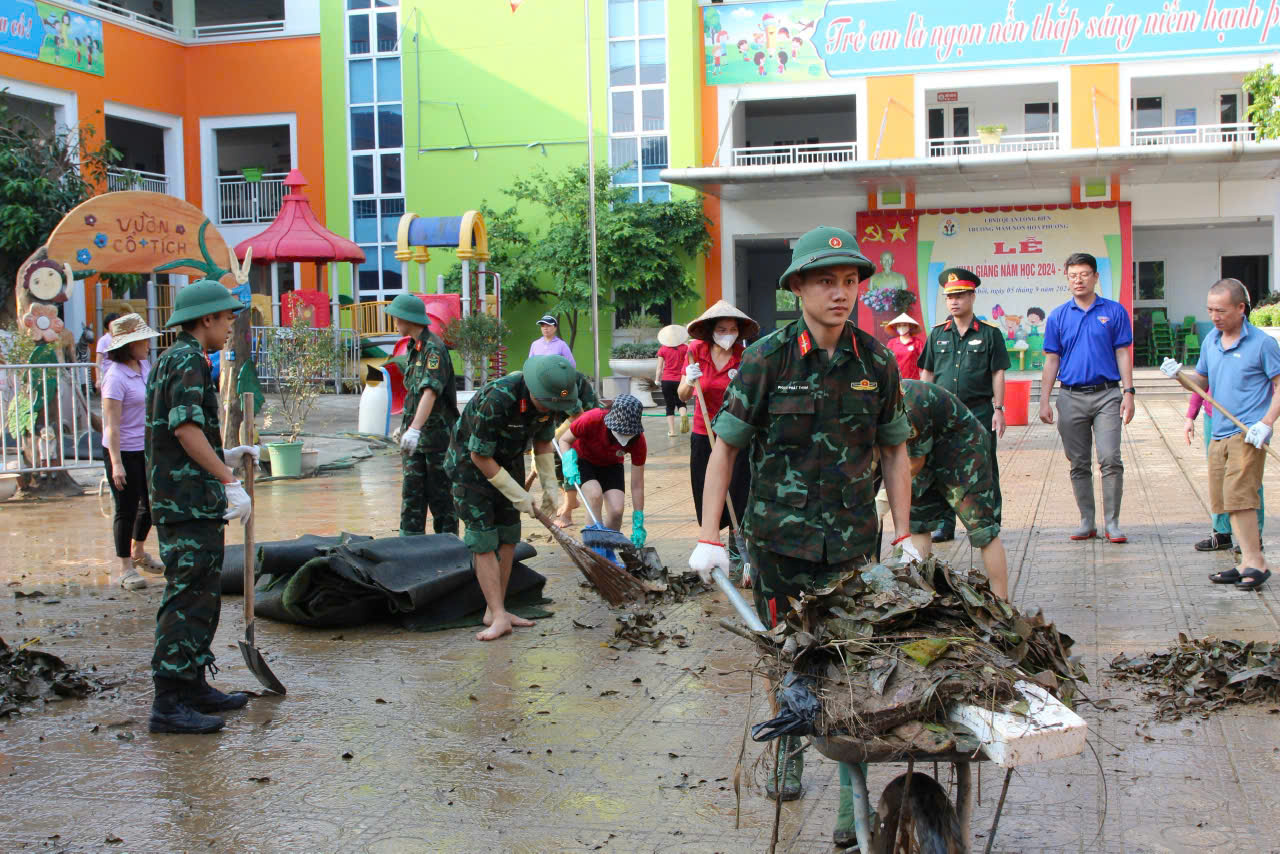 TRONG GIAN KHÓ THÊM THẮM TÌNH QUÂN DÂN