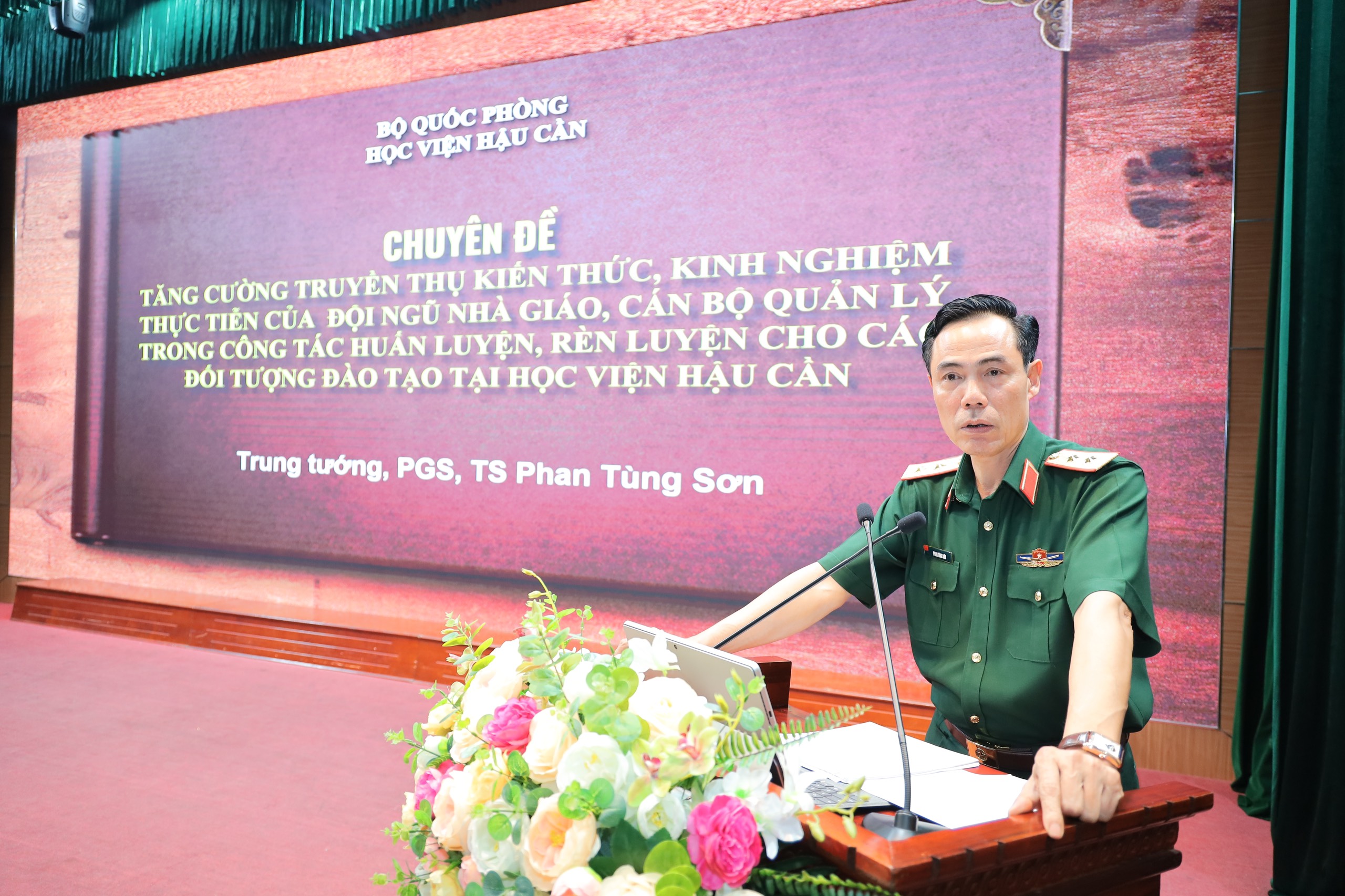 TĂNG CƯỜNG TRUYỀN THỤ KIẾN THỨC, KINH NGHIỆM THỰC TIỄN CỦA ĐỘI NGŨ NHÀ GIÁO, CÁN BỘ QUẢN LÝ TRONG CÔNG TÁC HUẤN LUYỆN, RÈN LUYỆN CHO CÁC ĐỐI TƯỢNG ĐÀO TẠO TẠI HỌC VIỆN HẬU CẦN