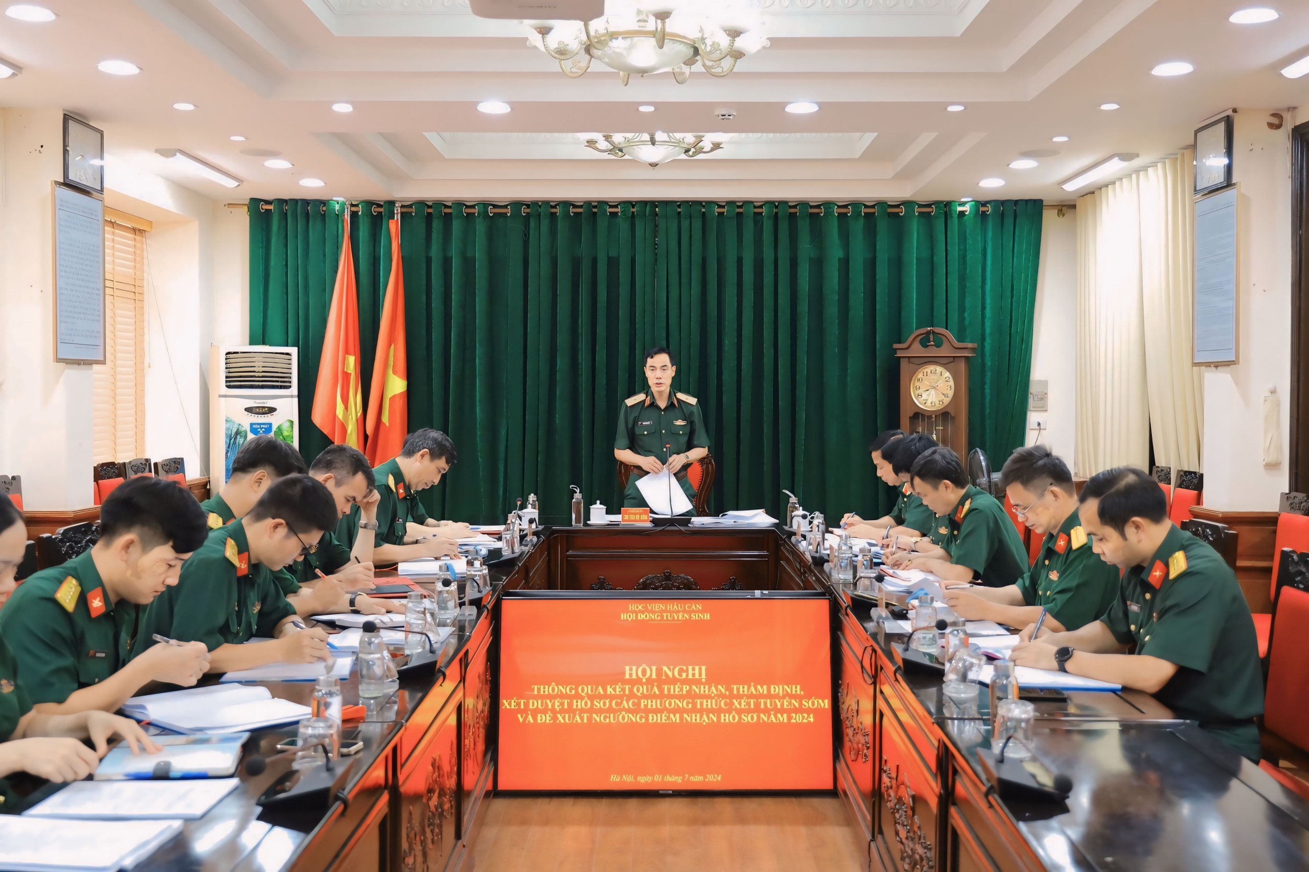 HỘI ĐỒNG TUYỂN SINH HỌC VIỆN HẬU CẦN HỌP PHIÊN THỨ 3