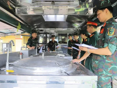 TẬP HUẤN THỰC HÀNH SỬ DỤNG XE BẾP TỰ HÀNH CHO ĐƠN VỊ BẠN