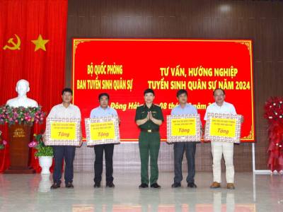 HỌC VIỆN HẬU CẦN THAM GIA ĐOÀN KIỂM TRA CÔNG TÁC TUYỂN SINH QUÂN SỰ VÀ TỔ CHỨC TUYÊN TRUYỀN, HƯỚNG NGHIỆP TẠI TỈNH BẠC LIÊU NĂM 2024