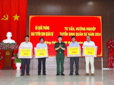 HỌC VIỆN HẬU CẦN THAM GIA ĐOÀN KIỂM TRA CÔNG TÁC TUYỂN SINH QUÂN SỰ VÀ TỔ CHỨC TUYÊN TRUYỀN, HƯỚNG NGHIỆP TẠI TỈNH BẠC LIÊU NĂM 2024