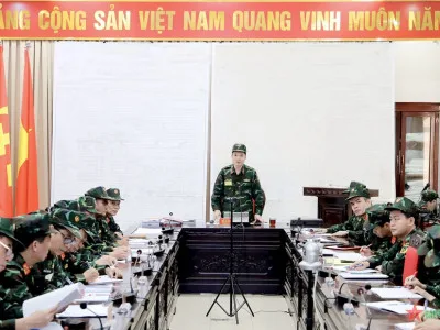 HỌC VIỆN HẬU CẦN RÚT KINH NGHIỆM DIỄN TẬP CHỈ HUY - CƠ QUAN 1 BÊN 2 CẤP TRÊN BẢN ĐỒ