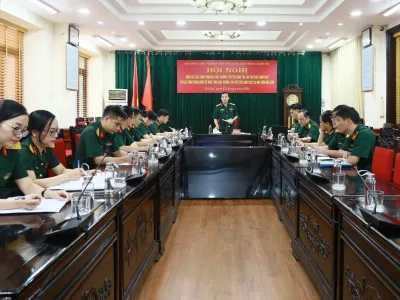 HỘI ĐỒNG GIẢI THƯỞNG TUỔI TRẺ SÁNG TẠO TRONG QUÂN ĐỘI KHẢO SÁT TẠI HỌC VIỆN HẬU CẦN