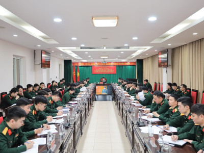 BỒI DƯỠNG CUỘC THI CHÍNH LUẬN VÀ NGHIỆP VỤ BẢO VỆ NỀN TẢNG TƯ TƯỞNG CỦA ĐẢNG TRONG QUÂN ĐỘI