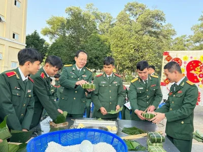 RỘN RÀNG NHIỀU HOẠT ĐỘNG Ý NGHĨA ĐẦU XUÂN NĂM MỚI