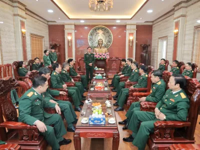ĐÊM GIAO THỪA ĐẦM ẤM