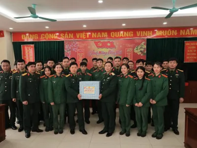 THỦ TRƯỞNG HỌC VIỆN THĂM, ĐỘNG VIÊN CÁC ĐƠN VỊ NHÂN DỊP TẾT CỔ TRUYỀN DÂN TỘC