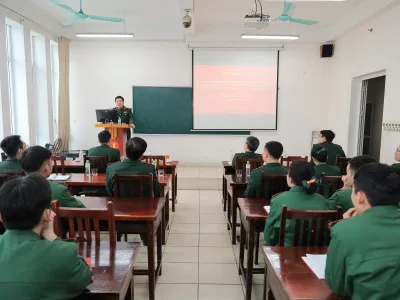 HỌC VIỆN HẬU CẦN TỔ CHỨC THÔNG TIN CHUYÊN NGÀNH  CHO HỌC VIÊN THỰC TẬP TỐT NGHIỆP CUỐI KHÓA