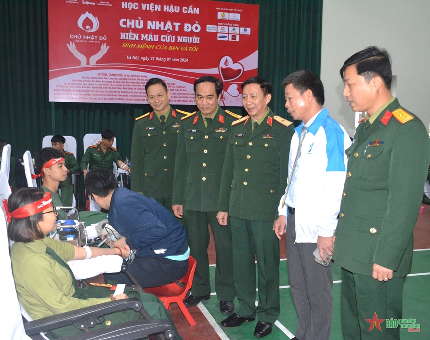 HỌC VIỆN HẬU CẦN HƯỞNG ỨNG NGÀY CHỦ NHÂT ĐỎ NĂM 2024