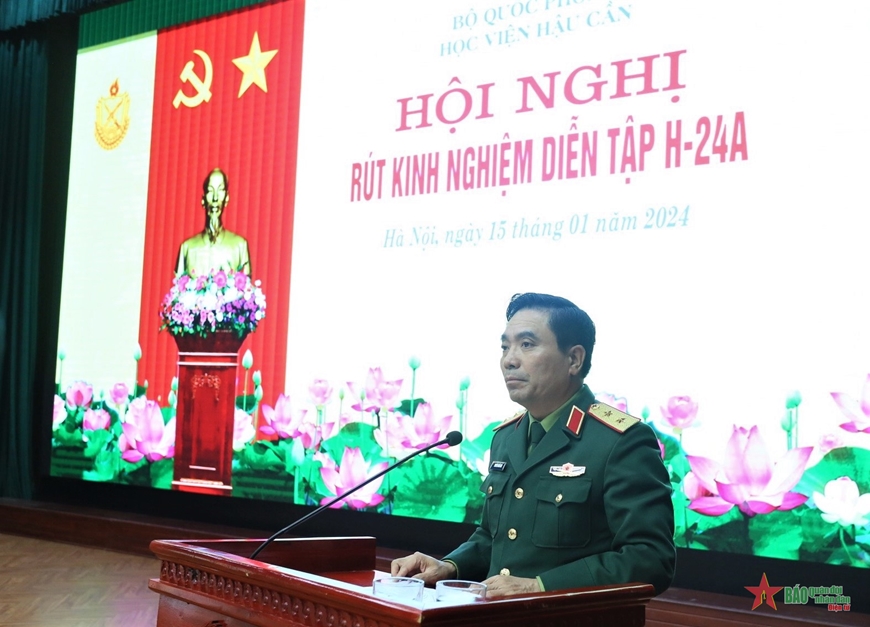 TRUNG TƯỚNG NGUYỄN DOÃN ANH CHỈ ĐẠO HỘI NGHỊ RÚT KINH NGHIỆM DIỄN TẬP CUỐI KHÓA CỦA HỌC VIỆN HẬU CẦN