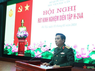 TRUNG TƯỚNG NGUYỄN DOÃN ANH CHỈ ĐẠO HỘI NGHỊ RÚT KINH NGHIỆM DIỄN TẬP CUỐI KHÓA CỦA HỌC VIỆN HẬU CẦN