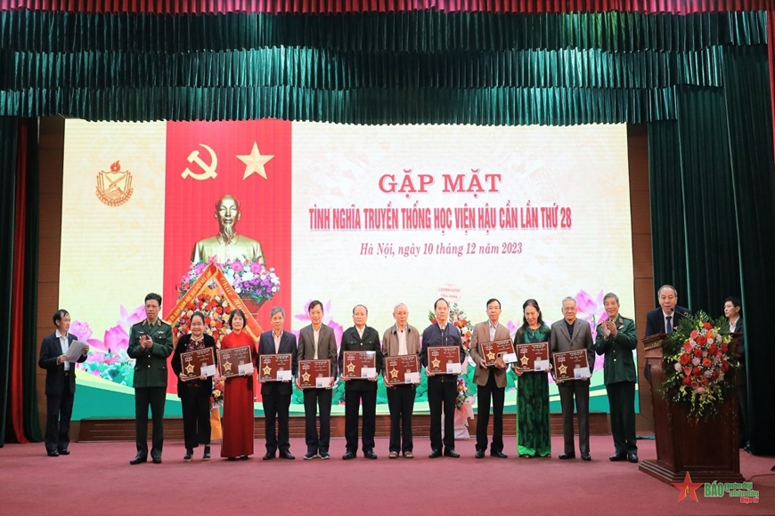 HỌC VIỆN HẬU CẦN TRI ÂN CÁC THẾ HỆ CÁN BỘ HƯU TRÍ