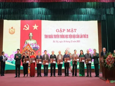 HỌC VIỆN HẬU CẦN TRI ÂN CÁC THẾ HỆ CÁN BỘ HƯU TRÍ