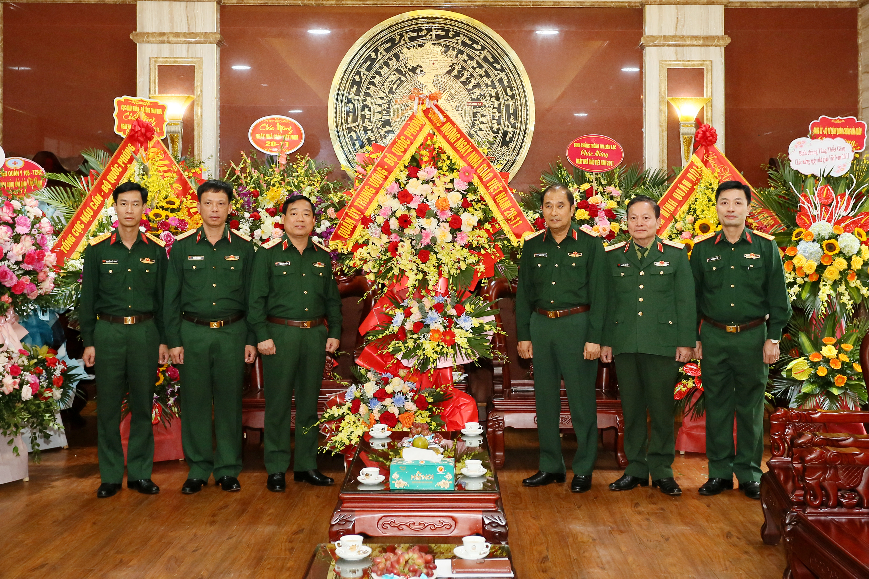 QUÂN ỦY TRUNG ƯƠNG, BỘ QUỐC PHÒNG CHÚC MỪNG  HỌC VIỆN HẬU CẦN NHÂN NGÀY NHÀ GIÁO VIỆT NAM 20-11