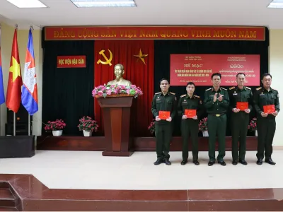 HỌC VIỆN HẬU CẦN TỔ CHỨC BẾ MẠC  TẬP HUẤN NGẮN HẠN CÔNG TÁC TÀI CHÍNH CHO CÁN BỘ  QUÂN ĐỘI NHÂN DÂN LÀO NĂM HỌC 2023 - 2024