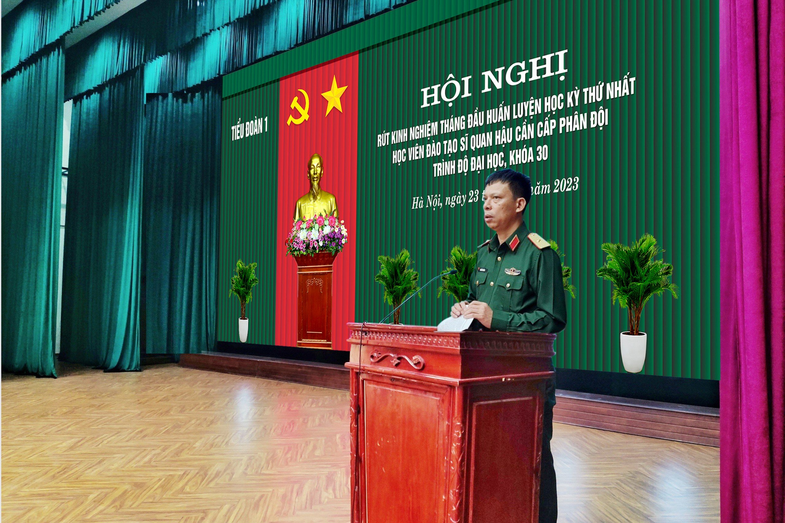 RÚT KINH NGHIỆM THÁNG ĐẦU HUẤN LUYỆN HỌC KỲ  THỨ NHẤT HỌC VIÊN ĐÀO TẠO SĨ QUAN HẬU CẦN CẤP PHÂN ĐỘI TRÌNH ĐỘ ĐẠI HỌC KHÓA 30