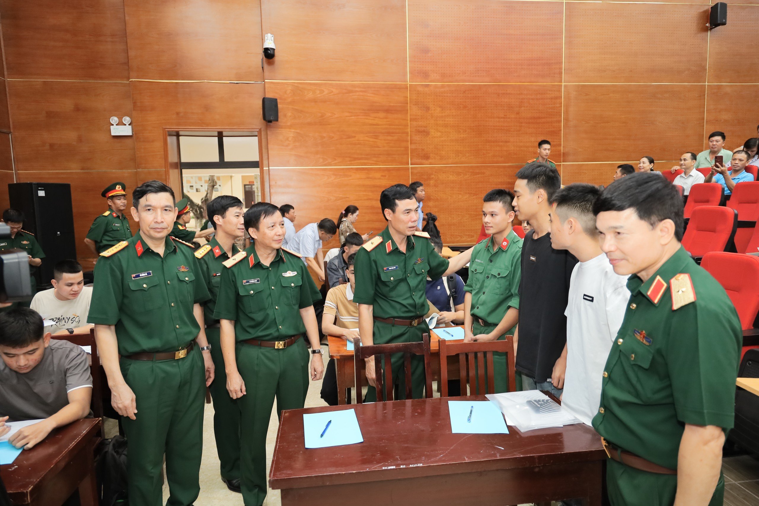 HỌC VIỆN HẬU CẦN - ĐỔI MỚI TRONG CÔNG TÁC ĐÓN SINH KHÓA 30 - ĐÀO TẠO SĨ QUAN HẬU CẦN CẤP PHÂN ĐỘI TRÌNH ĐỘ ĐẠI HỌC