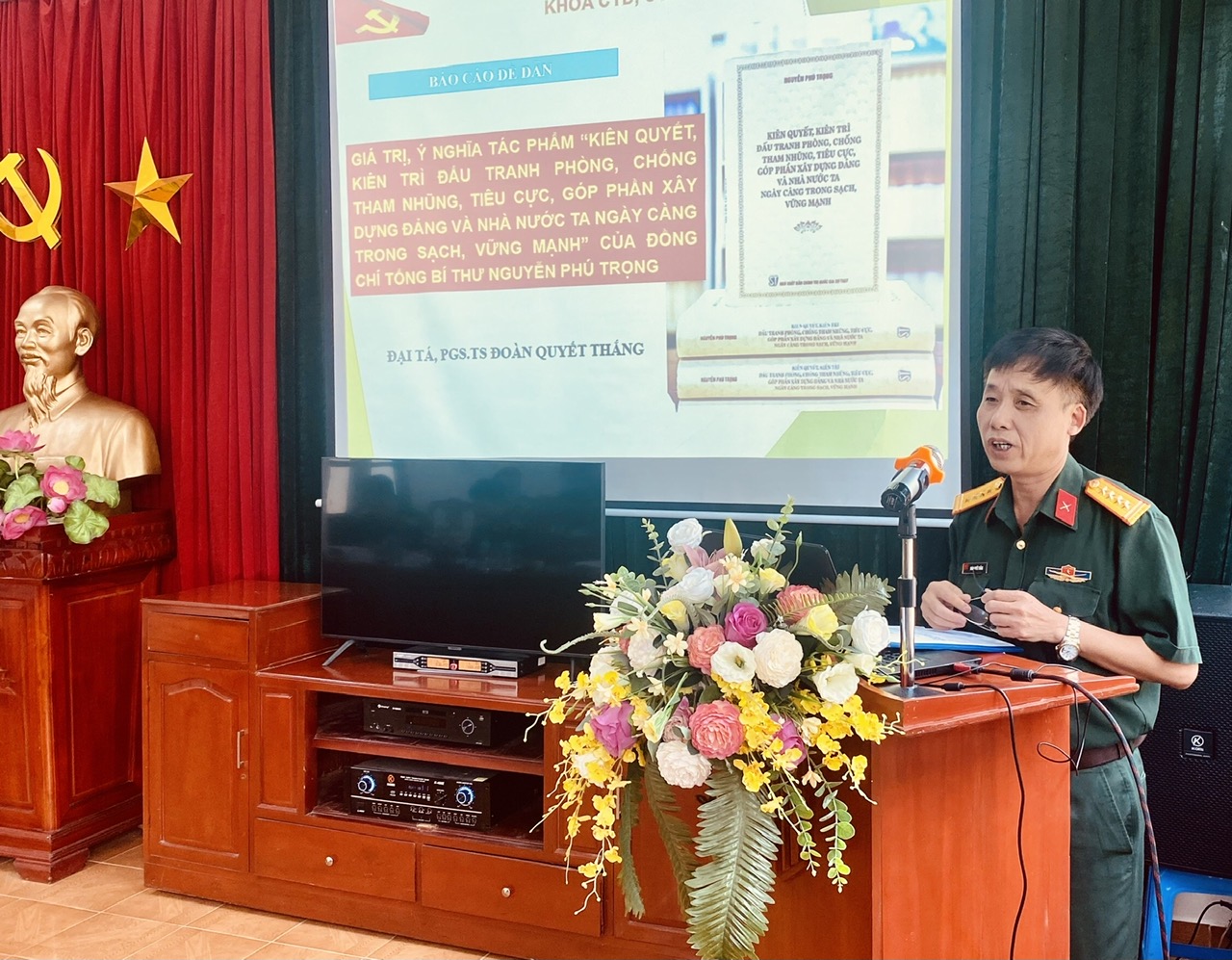 KHOA CTĐ, CTCT TỔ CHỨC THÀNH CÔNG TỌA ĐÀM KHOA HỌC