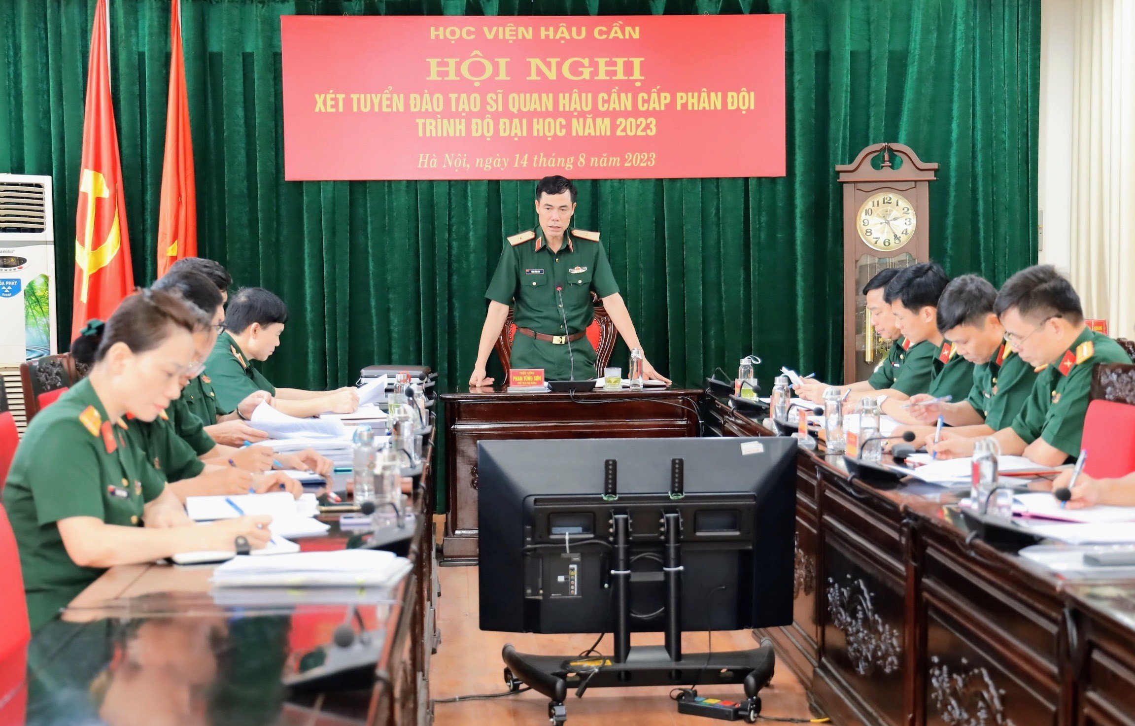 HỘI ĐỒNG TUYỂN SINH HỌC VIỆN HẬU CẦN  TỔ CHỨC XÉT TUYỂN ĐÀO TẠO SĨ QUAN HẬU CẦN CẤP PHÂN ĐỘI TRÌNH ĐỘ ĐẠI HỌC NĂM 2023