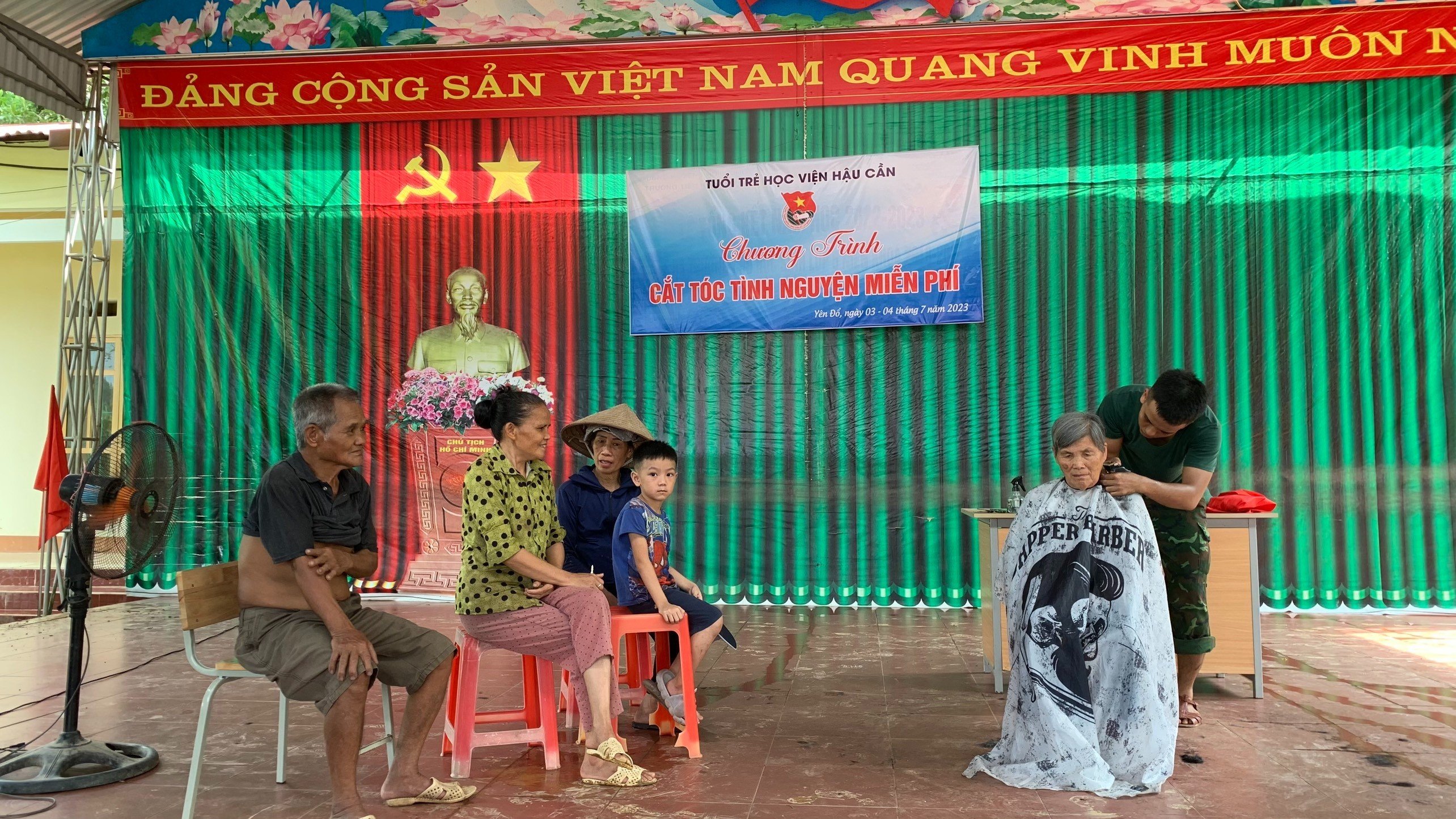 SÔI NỔI CHUỖI HOẠT ĐỘNG  CHIẾN DỊCH THANH NIÊN TÌNH NGUYỆN HÈ NĂM 2023