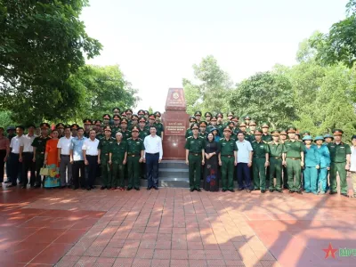 HỌC VIỆN HẬU CẦN TỔ CHỨC TRI ÂN NGUỒN CỘI, THẮM TÌNH QUÂN DÂN
