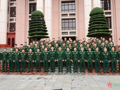 ĐẠI TƯỚNG PHAN VĂN GIANG VÀ LÃNH ĐẠO BỘ QUỐC PHÒNG LÀM VIỆC VỚI HỌC VIỆN HẬU CẦN