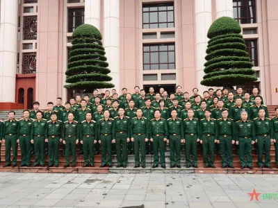 ĐẠI TƯỚNG PHAN VĂN GIANG VÀ LÃNH ĐẠO BỘ QUỐC PHÒNG LÀM VIỆC VỚI HỌC VIỆN HẬU CẦN