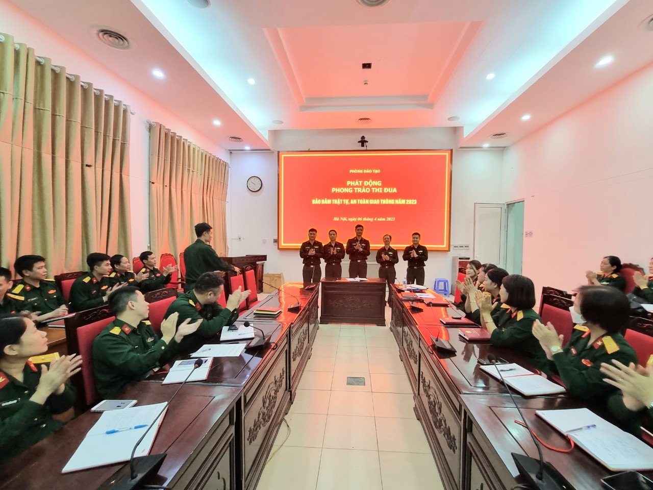 Tin phát động thi đua: “CÁN BỘ, NHÂN VIÊN PHÒNG ĐÀO TẠO VỚI VĂN HÓA GIAO THÔNG”