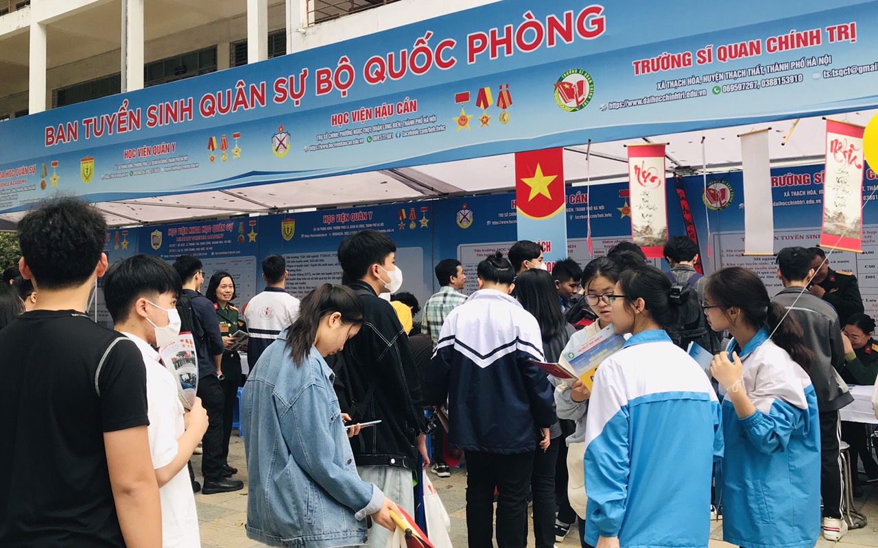 HỌC VIỆN HẬU CẦN THAM GIA TUYÊN TRUYỀN, HƯỚNG NGHIỆP TUYỂN SINH QUÂN SỰ NĂM 2023 TẠI ĐẠI HỌC BÁCH KHOA HÀ NỘI
