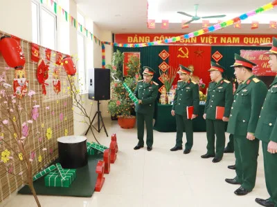 HỌC VIỆN HẬU CẦN KIỂM TRA, CHẤM ĐIỂM HOẠT ĐỘNG TRANG TRÍ  ĐÓN TẾT NGUYÊN ĐÁN QÚY MÃO 2023
