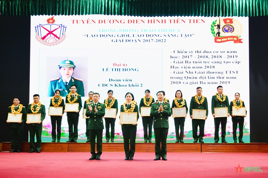 HỌC VIỆN HẬU CẦN TUYÊN DƯƠNG CÁC ĐIỂN HÌNH TIÊN TIẾN TRONG PHONG TRÀO THI ĐUA “LAO ĐỘNG GIỎI, LAO ĐỘNG SÁNG TẠO"