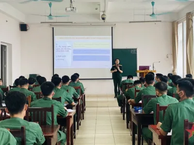 PHÁT HUY THẾ MẠNH CỦA GIẢNG VIÊN TRẺ TRONG HOẠT ĐỘNG ĐOÀN