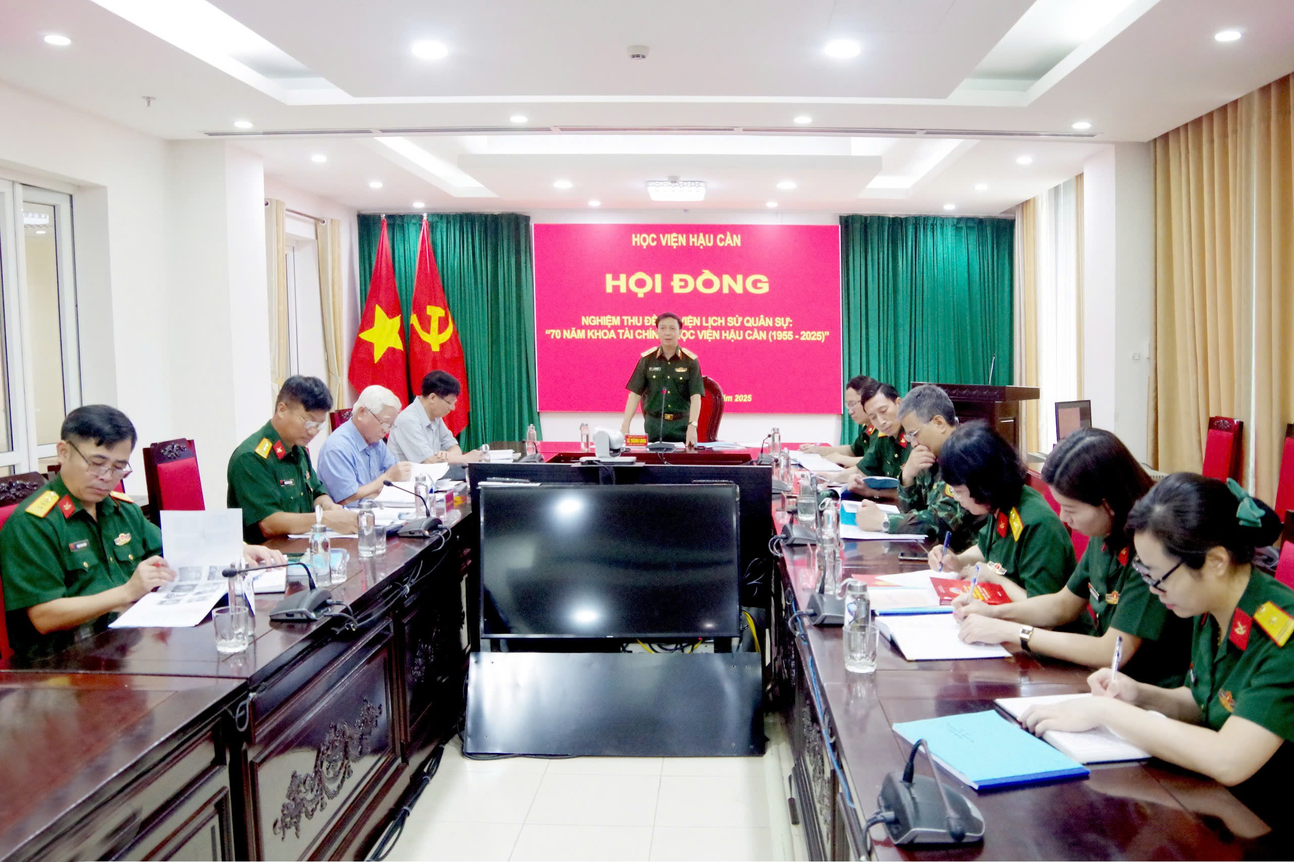 ĐOÀN CÔNG TÁC HỌC VIỆN HẬU CẦN ĐẾN THĂM VÀ LÀM VIỆC  TẠI HỌC VIỆN HẬU CẦN QĐND LÀO