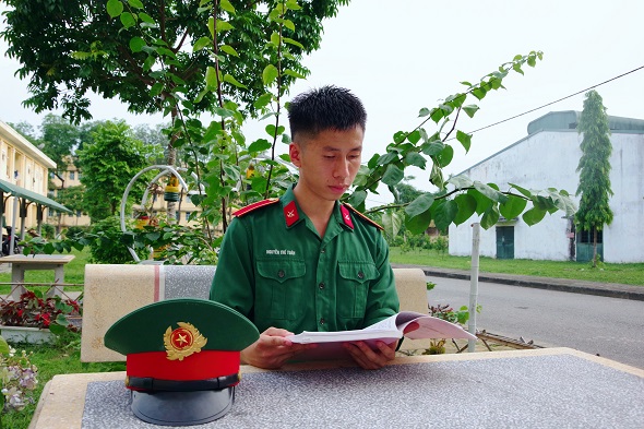 PHÓ BÍ THƯ CHI ĐOÀN LỚP S326A TIÊU BIỂU TRONG CÁC HOẠT ĐỘNG PHONG TRÀO