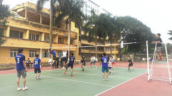 SÔI NỔI CHUỖI HOẠT ĐỘNG CỦA CÁC TỔ CHỨC ĐOÀN TRONG THÁNG THANH NIÊN