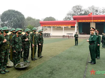 ĐẠI TƯỚNG PHAN VĂN GIANG LÀM VIỆC VỚI HỌC VIỆN HẬU CẦN