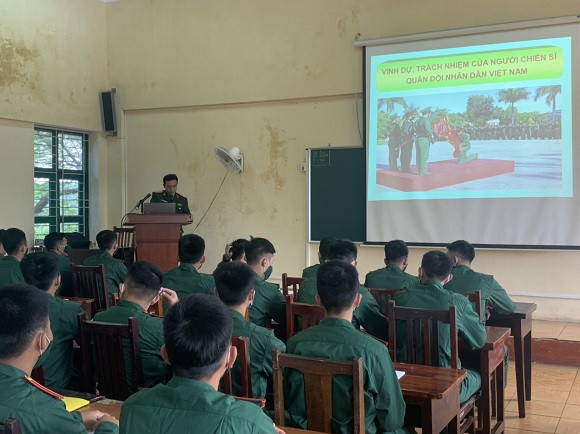 TIỂU ĐOÀN 1 SÔI NỔI  NGÀY ĐẦU BƯỚC VÀO HUẤN LUYỆN