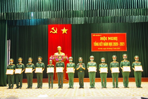 TIỂU ĐOÀN 2 TỔ CHỨC HỘI NGHỊ TỔNG KẾT NĂM HỌC 2020-2021